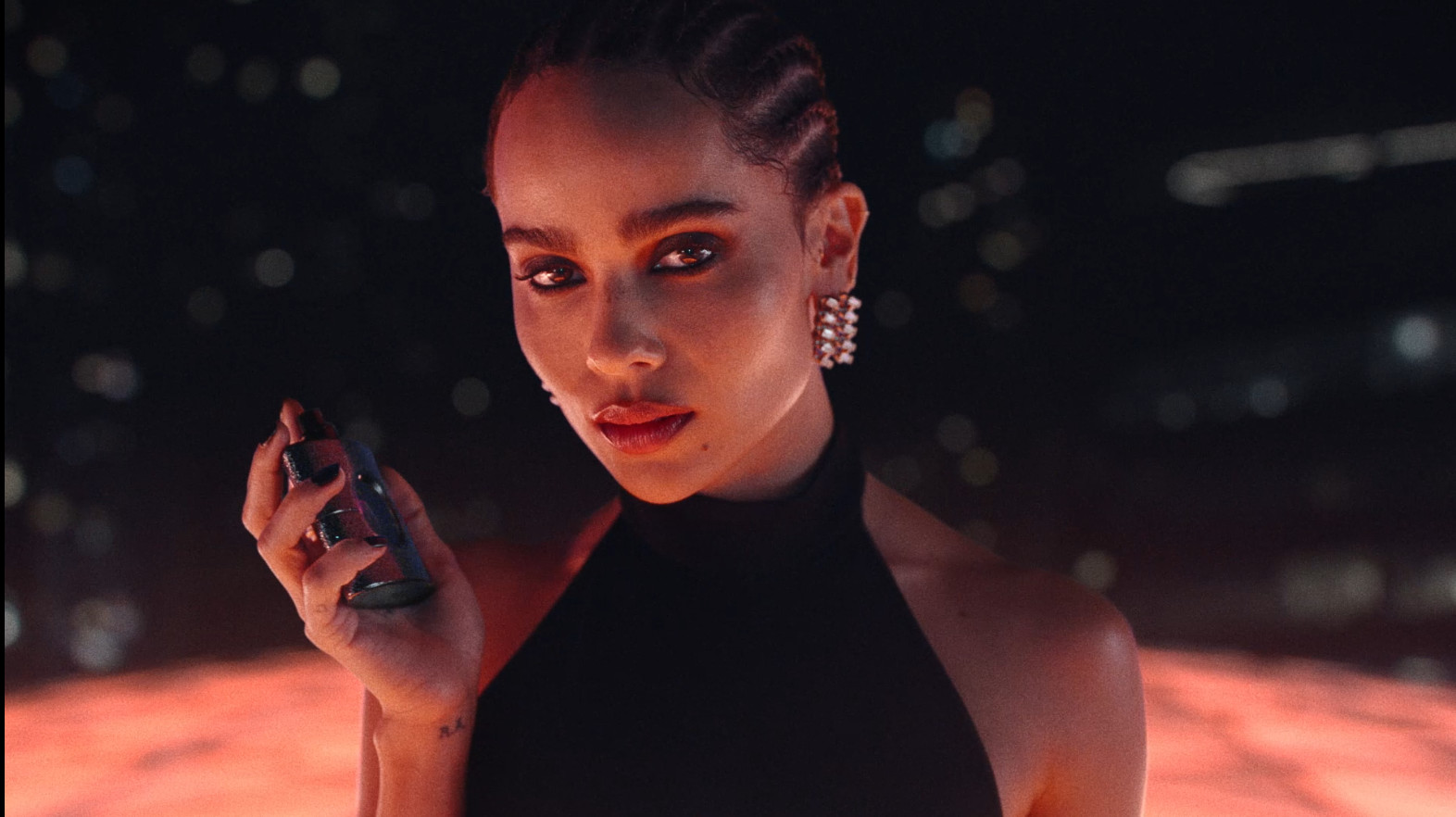 YSL Black Opium Le Parfum - Zoe Kravitz - 2023 - Packshotmag